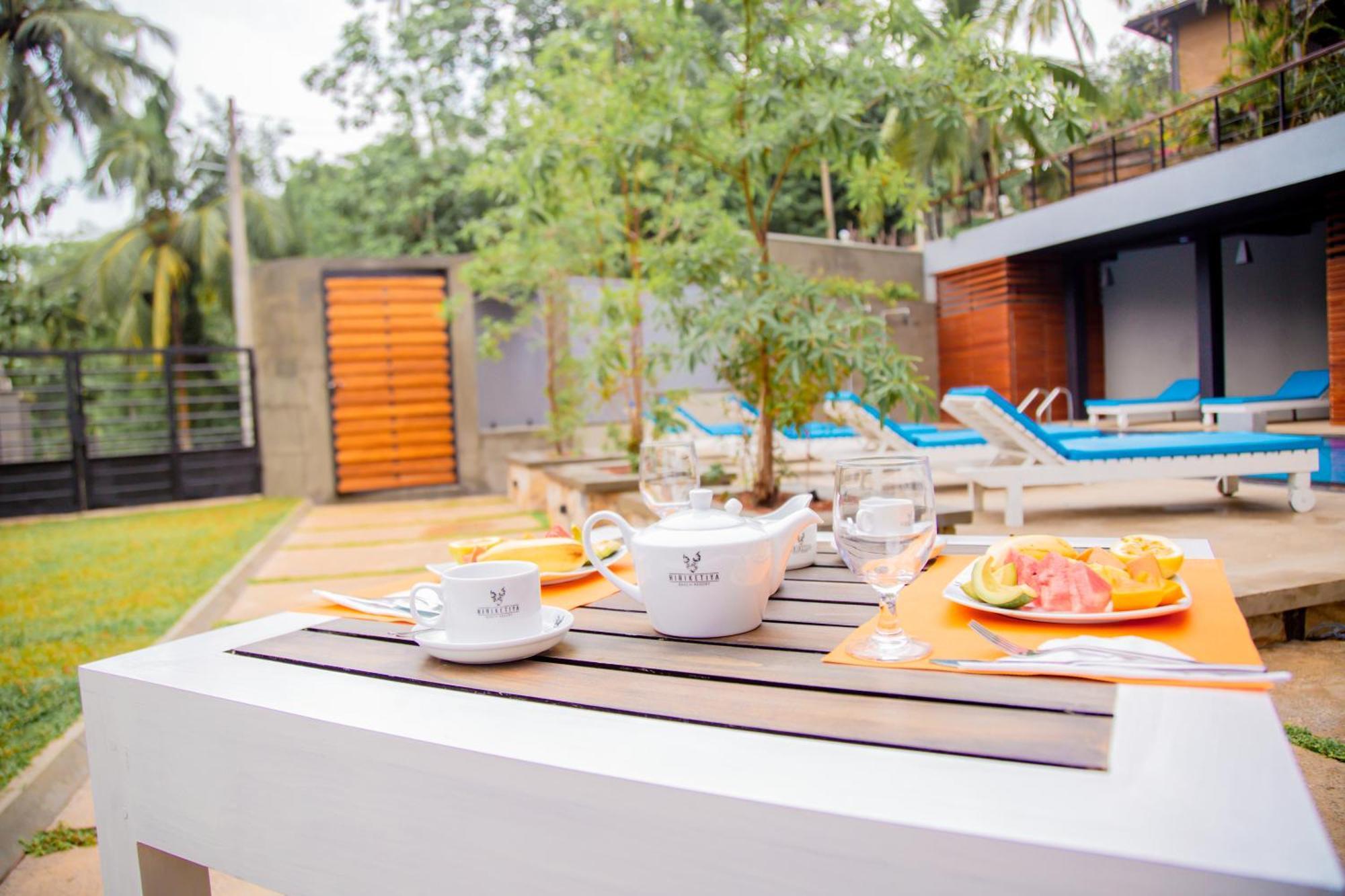 Hiriketiya Beach Hostels Dickwella Exterior photo