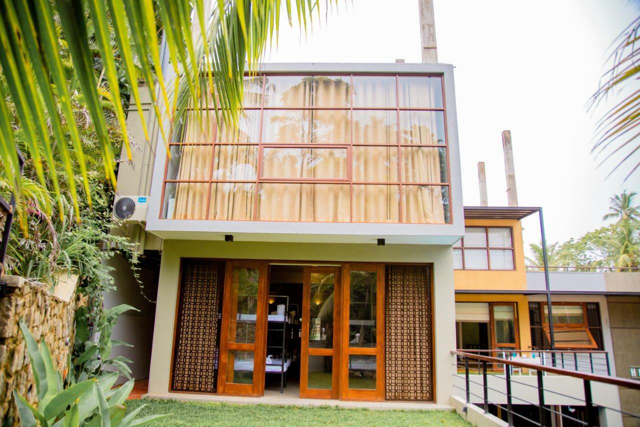 Hiriketiya Beach Hostels Dickwella Exterior photo